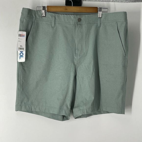 - NWT mens 32 Degrees Cool shorts, size XL, muted green - Picture 1 of 6